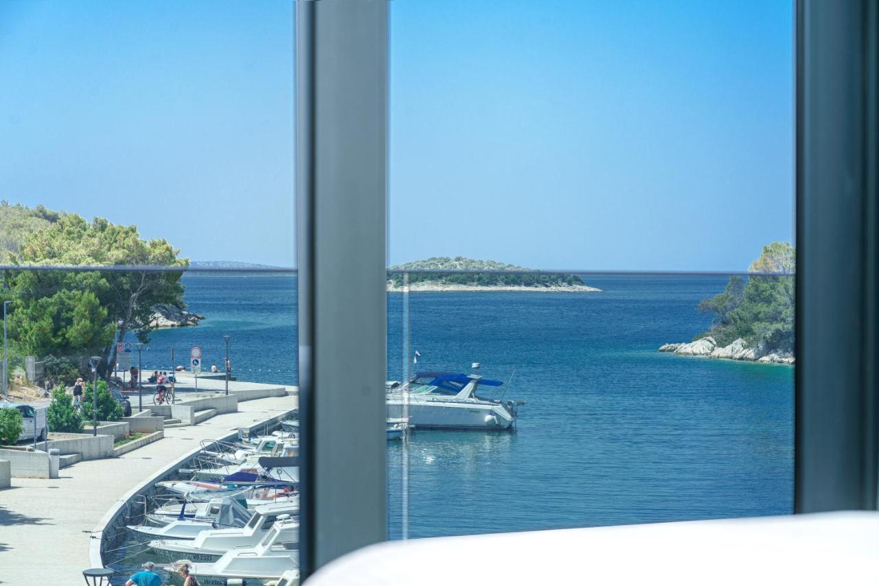 Villa Gray ตรีบูนย์ ภายนอก รูปภาพ