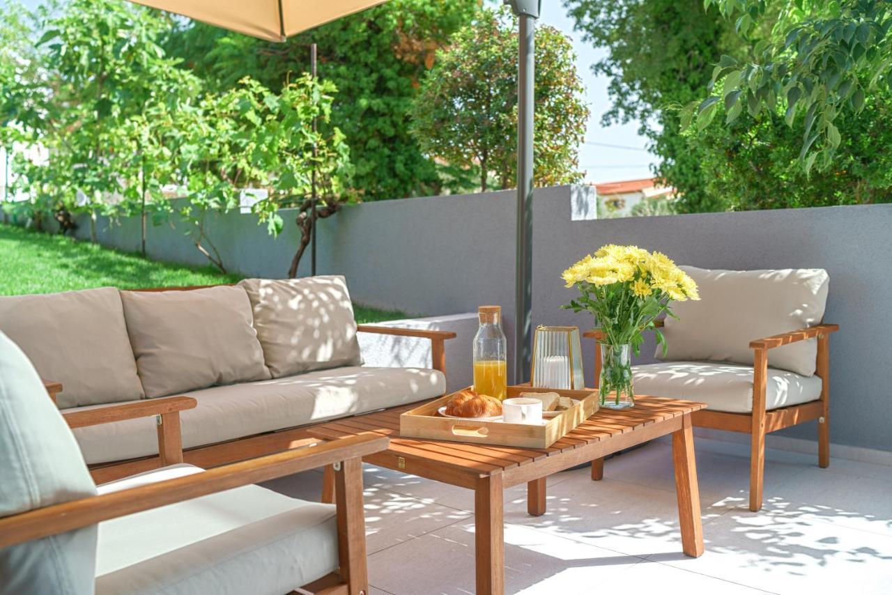 Villa Gray ตรีบูนย์ ภายนอก รูปภาพ